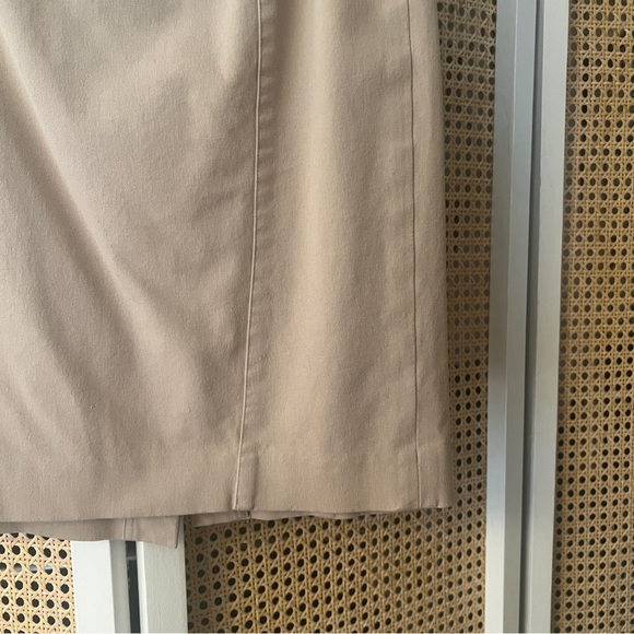 Ann Taylor Khaki pencil skirt - Picture 2 of 3